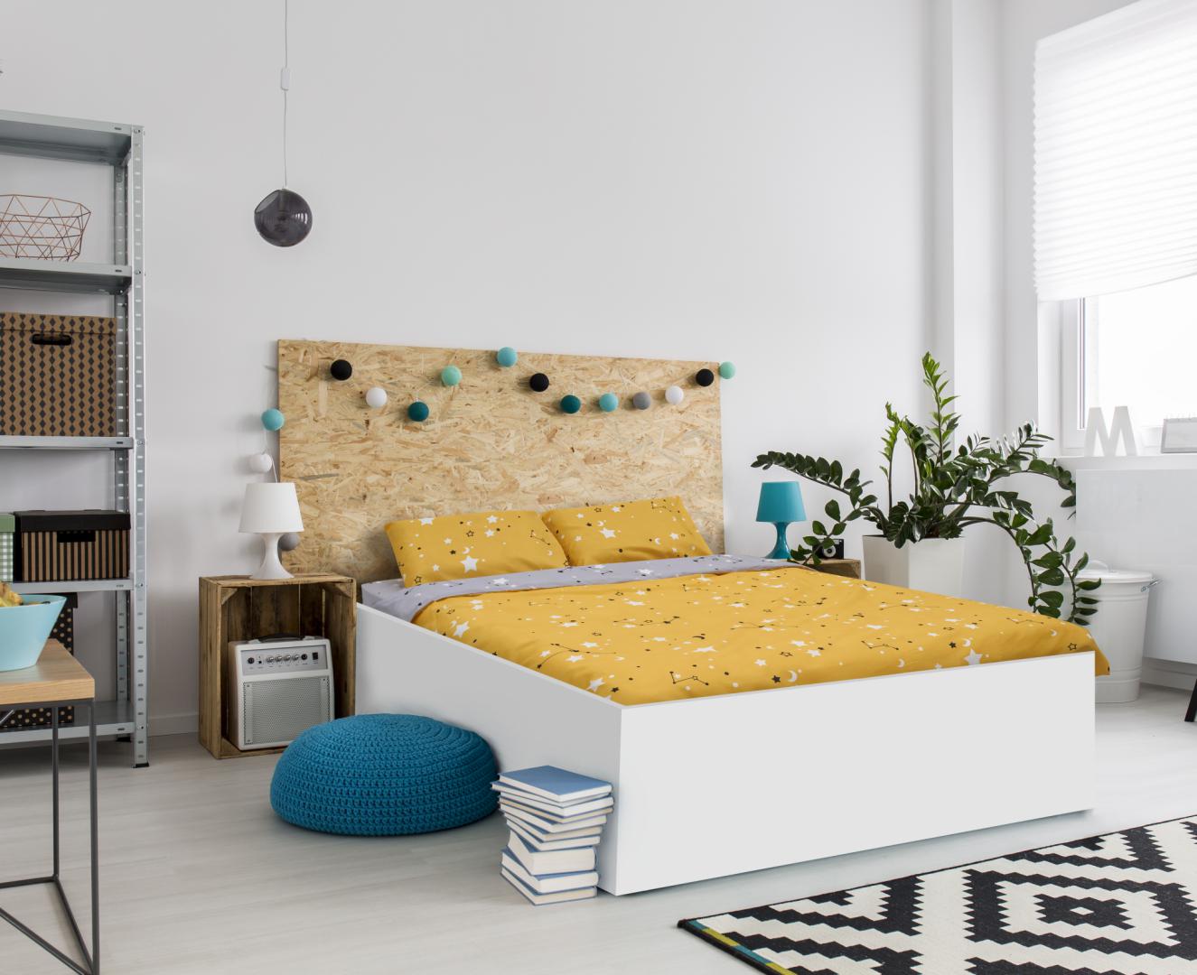 Lenjerie de pat Heinner microfibră, design stele, dimensiune KS