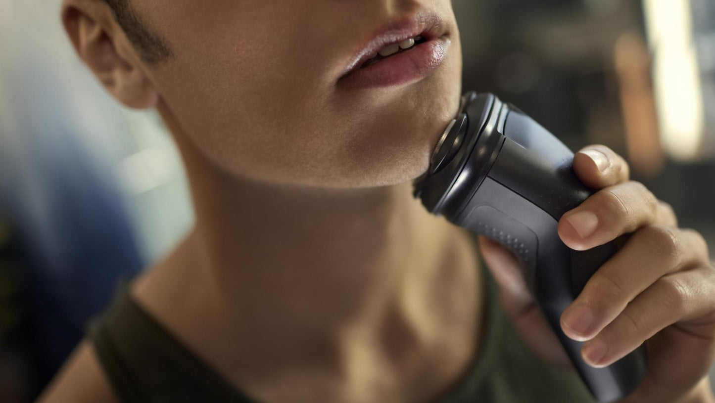 Aparat de ras PHILIPS Shaver Seria 1000 S1141/00, barbierit umed şi uscat, fara fir, capete 4D flexibile, lame autoascutire, 40 min, capac de protectie, Negru