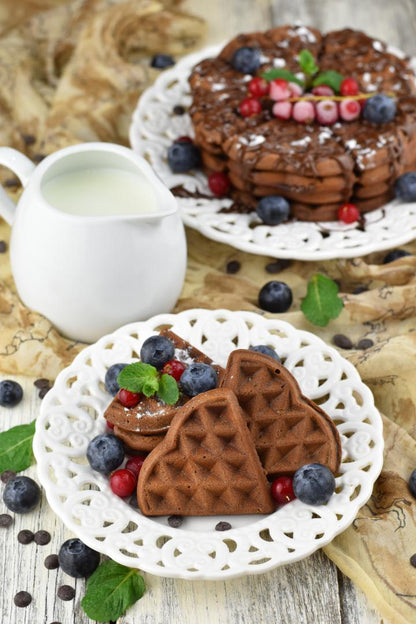 Aparat de facut gofre/vafe Heinner Copper Crown HWF-1000CR, 1000W, buton reglare temperatura, placi cu invelis antiaderent, plite gofre: 13.97 cm, negru/aramiu