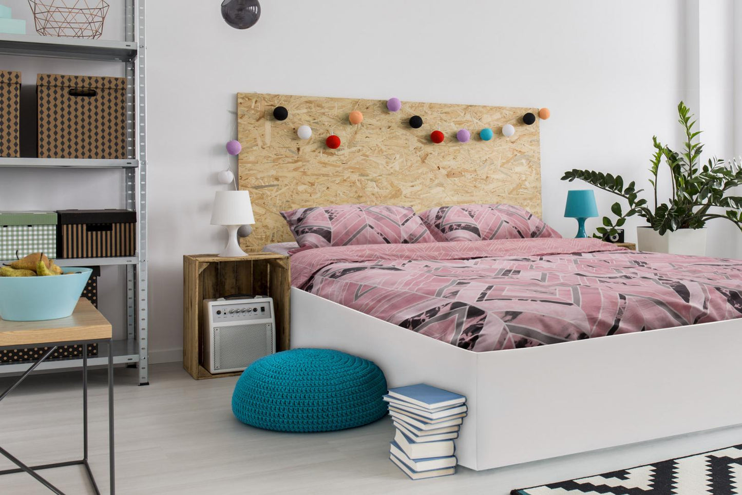 Lenjerie de pat Heinner Home, 2 persoane, 100% bumbac 132 TC, cearsaf pilota 180x215 cm, cearsaf pat 200x220 cm, 2 fete de perna 50x70 cm, 4 piese, imprimeu geometric, Roz/Maro