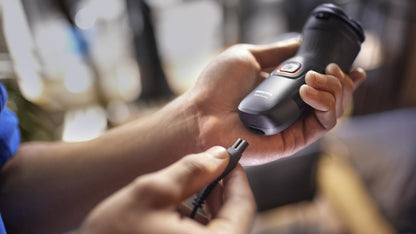 Aparat de ras PHILIPS Shaver Seria 1000 S1141/00, barbierit umed şi uscat, fara fir, capete 4D flexibile, lame autoascutire, 40 min, capac de protectie, Negru