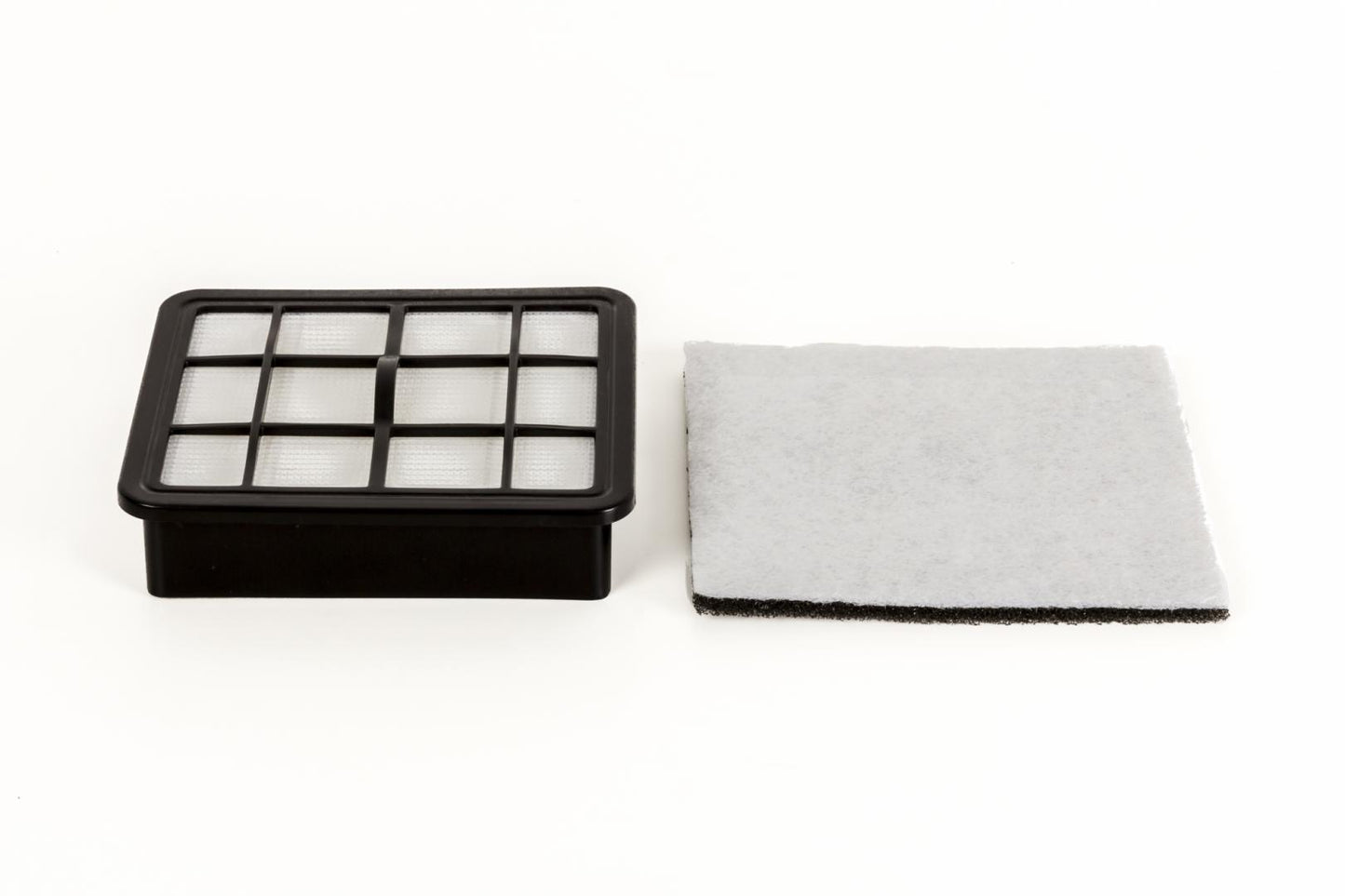 Set filtre aspirator Heinner SF-1400M, compatibil cu modelele HVC-MBL1400 si HVC-MGRY1400, 2 buc/set, 1 filtru de admisie, 1 filtru HEPA