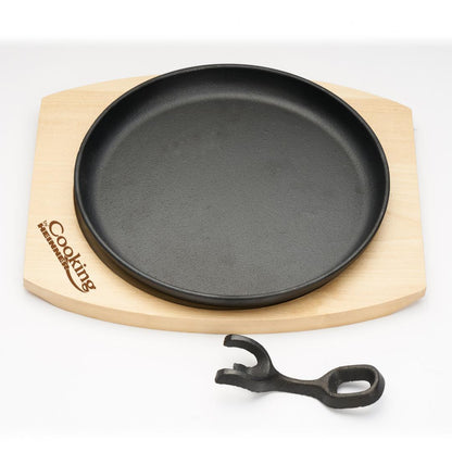 Platou Servire Rotund , 22 Cm , Fonta Pura, Cu Maner Detasabil Si Baza Din Lemn, Cooking By Heinner