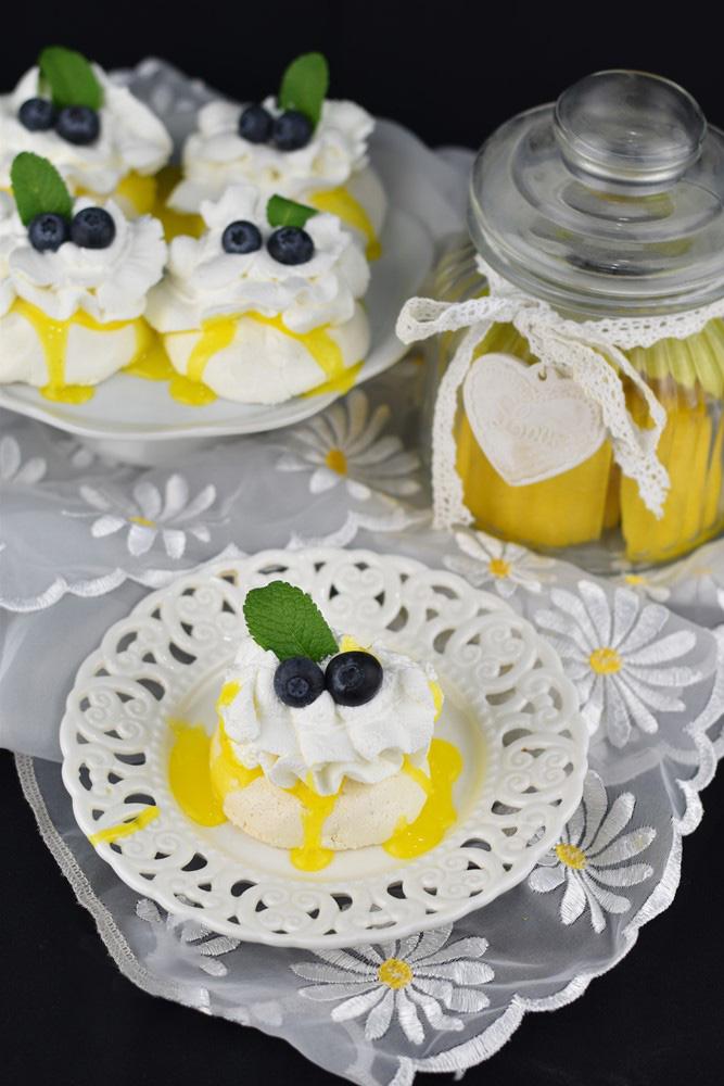 Mixer de mana FRAM FHM-400CR, 400W, 6 viteze + Turbo, Crem