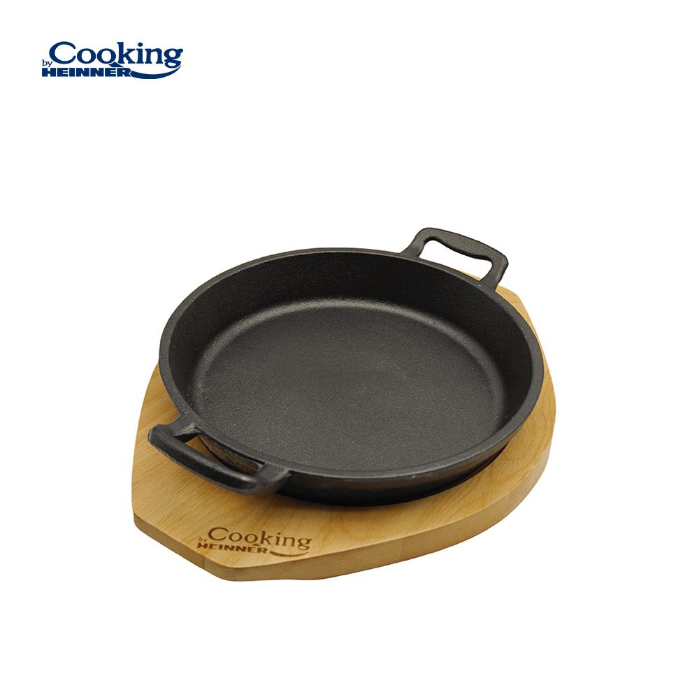 Tigaie servire fonta pura Cooking by Heinner, cu suport lemn, 20 cm