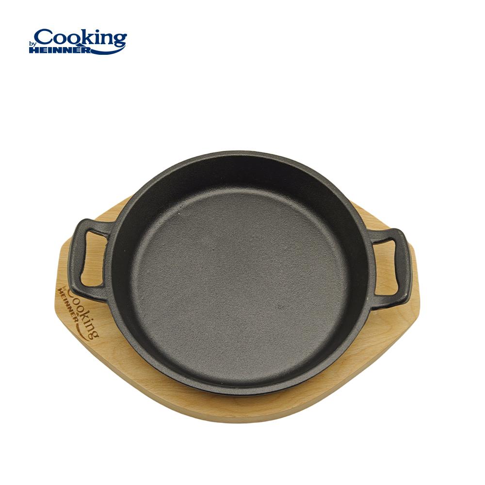 Tigaie servire fonta pura Cooking by Heinner, cu suport lemn, 20 cm
