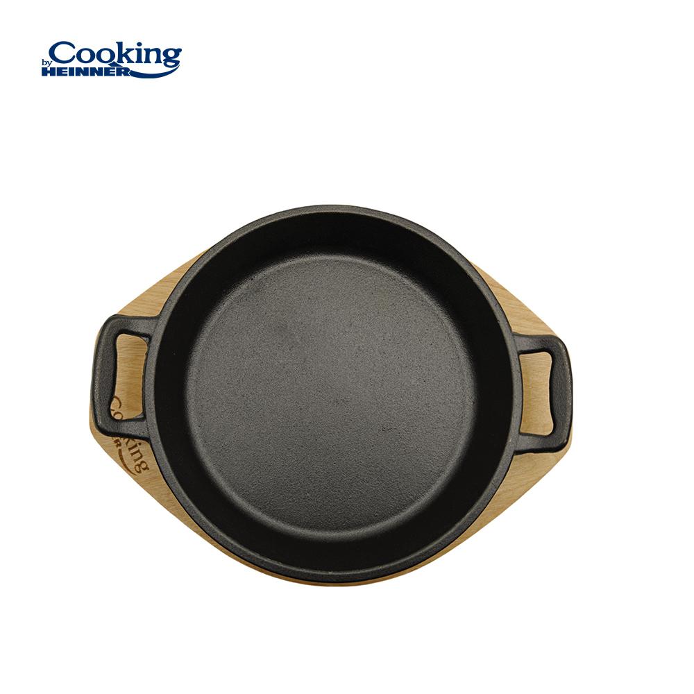 Tigaie servire fonta pura Cooking by Heinner, cu suport lemn, 20 cm