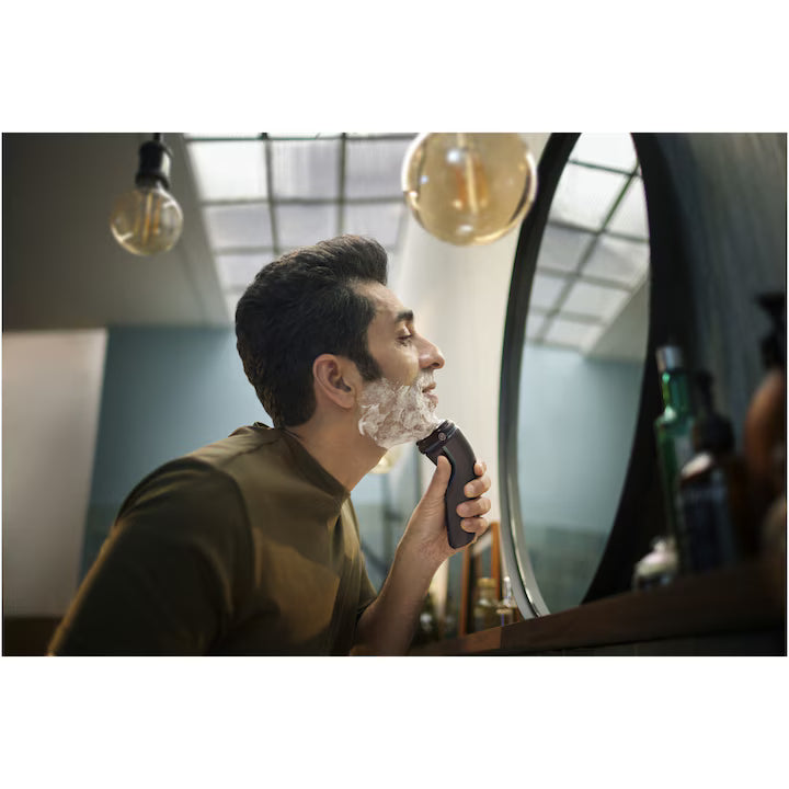 Aparat De Ras Philips Shaver Seria 3000 S3144/00, Barbierit Umed Şi Uscat, Fara Fir, Capete 5D Pivotante Si Flexibile, Lame Autoascutire, 60 Min, Capac De Protectie, Intens, L X A X I (Mm)